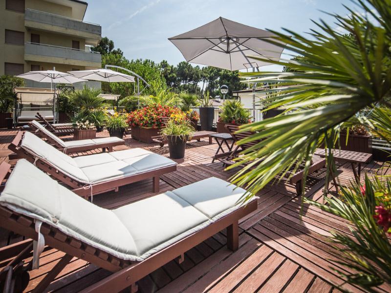 Park Hotel Lignano Sabbiadoro Bagian luar foto